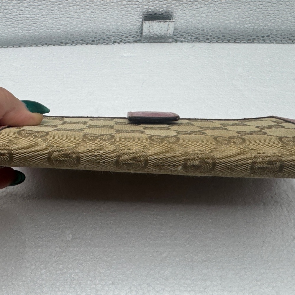 Gucci Beige Monogram Canvas Wallet with Burgundy Leather Trim - Picture 5 of 7
